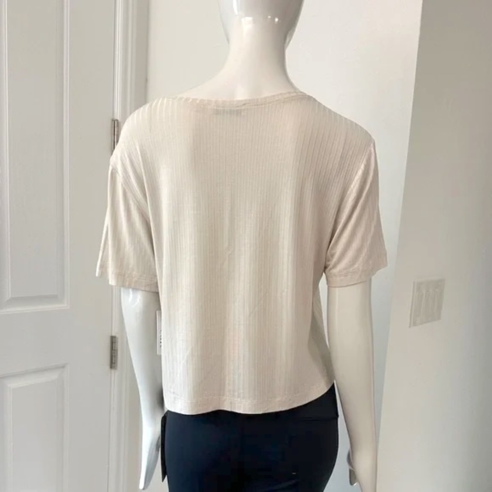 NEW!!!  Rib  Crop Top - Picture 3 of 5
